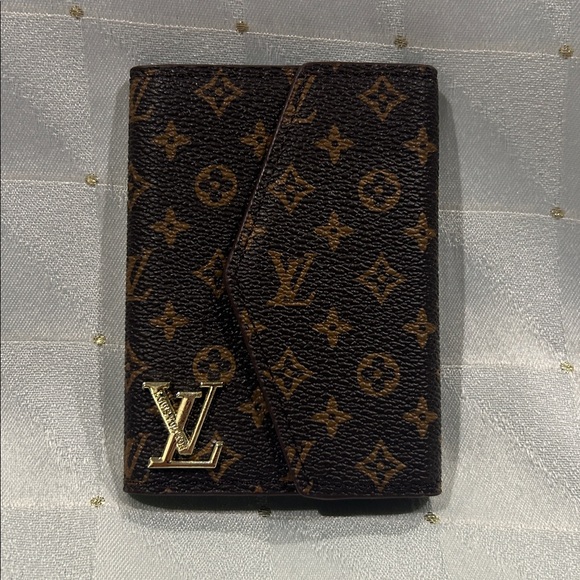 CARD HOLDER - Picture 2 of 5